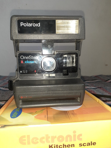 Polaroid 600 Close-up Cámara Instantánea Colorida Gris (Usado)