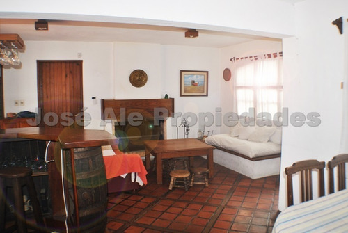 Imagen 13 de 17 de En Venta Hermosa Casa De Tres Dormitorios En Colonia Del Sacramento