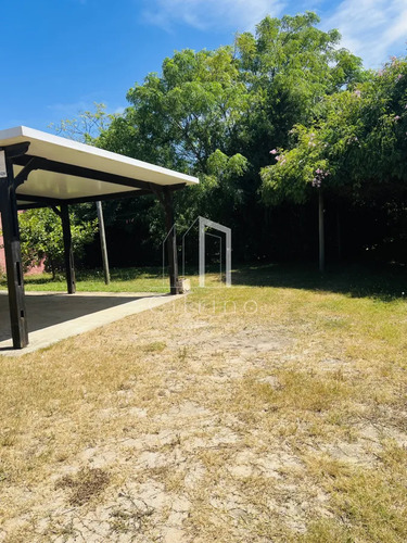Venta De Casa En Balneario Bs. As. A 200 Mts Del Mar.