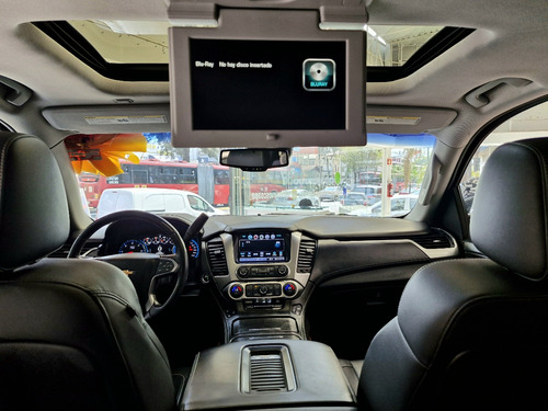 Chevrolet Suburban 5.3 Ltz 4x4 Mt