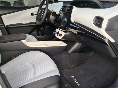 Toyota Prius Base Hibrido 1.8l V4 121 Hp Gris 2018