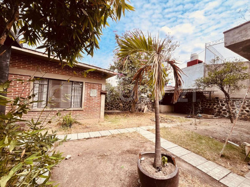 Rento Terreno Con Construcción, Col. Manantiales, Cuautla, Morelos.