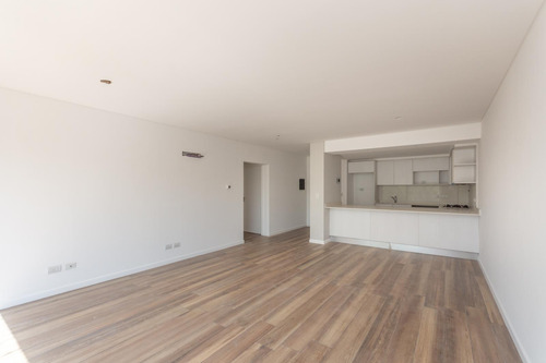 Alquiler Departamento 3 Ambientes En Punta Chica, Con Cochera Y Baulera