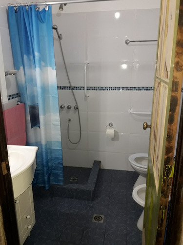 Imagen 10 de 14 de Dock Sud, Amplia Vivienda Para Dos O 3 Familias, Inversor