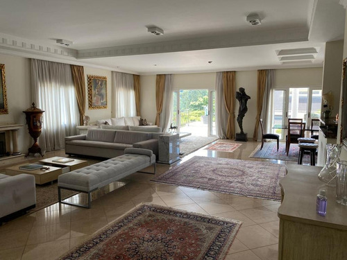 Imagem 2 de 4 de Lindo Sobrado - Residencial Alpha 8! - So0727