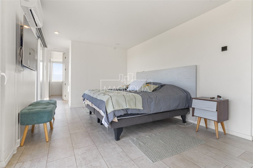 Casa En Venta De 4d/5b Las Brisas
