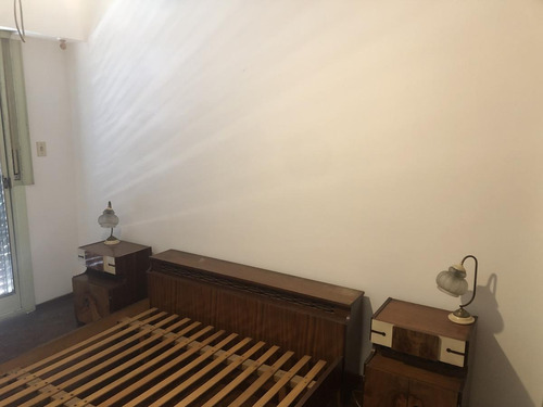 Imagen 30 de 30 de Chalet Clasico Con Local - Castelar Sur - Proximo A Estacion Castelar Y Moron - Venta