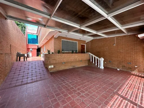 Quinta En Paso Real, Charallave.