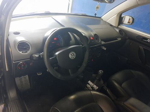 Imagem 4 de 10 de Volkswagen New Beetle