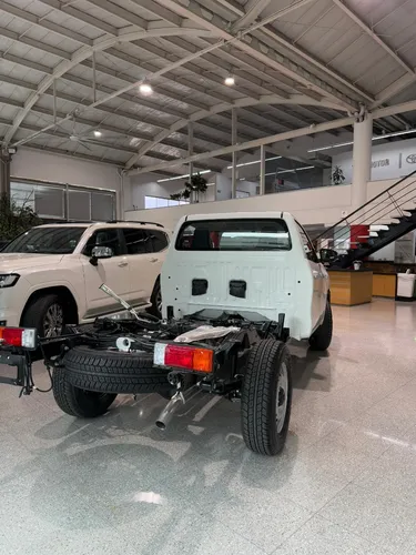 Toyota Hilux CARGO MAX 2.4 DIESEL