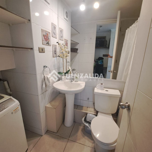 Departamento En Venta De 2 Dorm. En Metro Ecuador