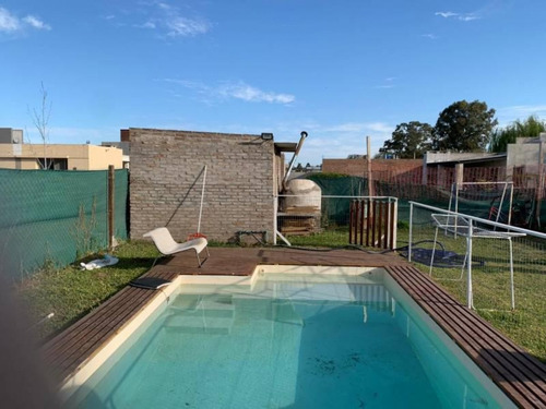 Imagen 11 de 19 de Casa Tres Dormitorios Con Piscina