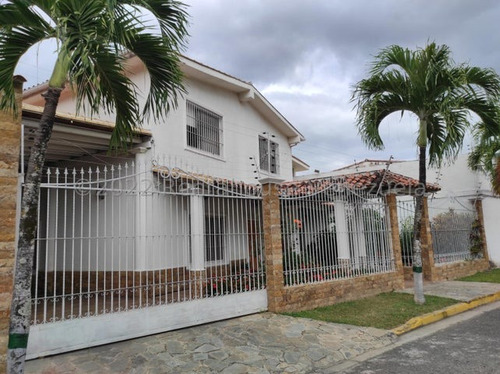 Casa En Venta En La Victoria Urbanizacion Guaracarima  24-22092  Mvs