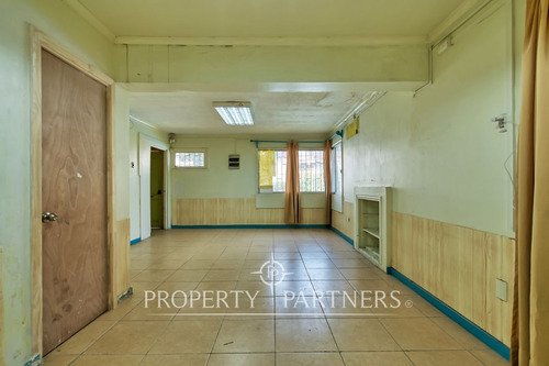 Amplia Casa Comercial En Venta, Ñuñoa!