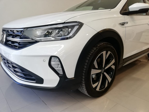 Volkswagen Nivus Highline 200 Tsi At 1.0 Borda
