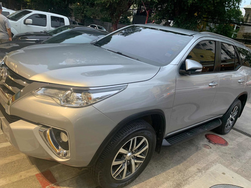 Toyota Sw4 2017 2.7 Sr 7l 4x2 Flex Aut. 5p
