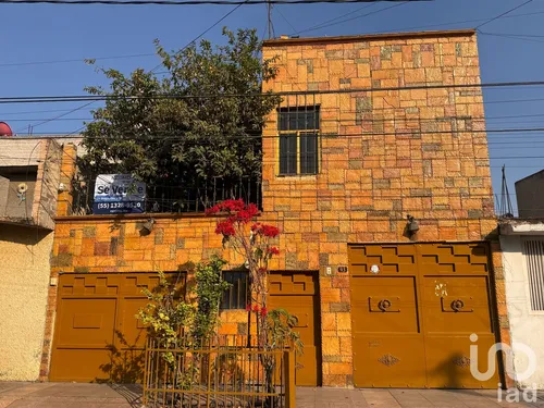 Venta Casa 5 Ambientes Metropolitana Tercera Sección