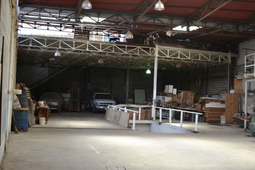 Galpon En Venta En Sarria Totalmente Operativo