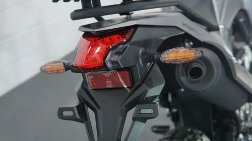 Imagen 10 de 25 de Lanzamiento Voge 300 Rally Moto On Off 2023 Veni A Conocerla