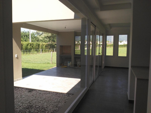 Imagen 3 de 11 de Casa - Cerro Azul