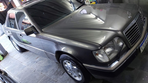Mercedes E320 1993 Cinza