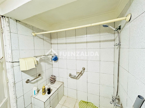 Casa En Venta De 3 Dorm Y 1 Baño. En Lo Espejo