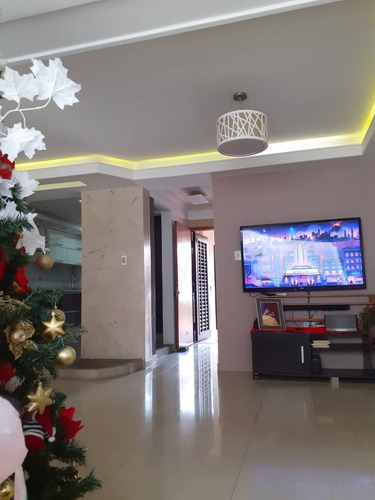 Imagen 6 de 21 de Townhouse En Residencias Altos De Monte Alegre Urb Tazajal En Naguanagua + Piscina Y Pozo