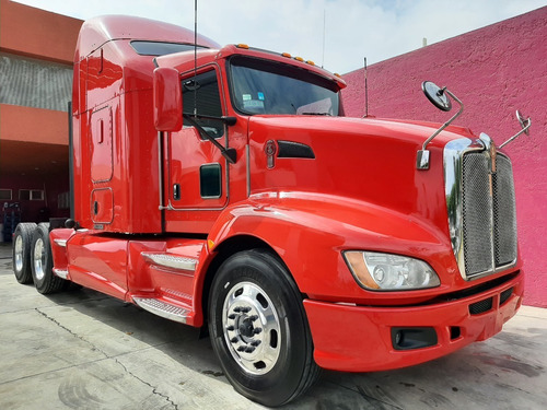 Imagen 7 de 14 de Tractocamión Kenworth Rojo 2013