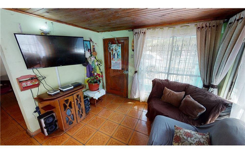 Imagen 2 de 30 de Amplia Casa De 6 Dormitorios Y Terreno De 300 Mt2