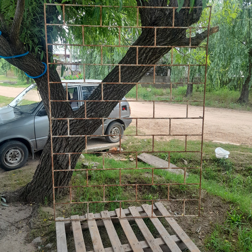 Reja De Hierro Si Es En Montevideo O Área Metro Las Entrego 