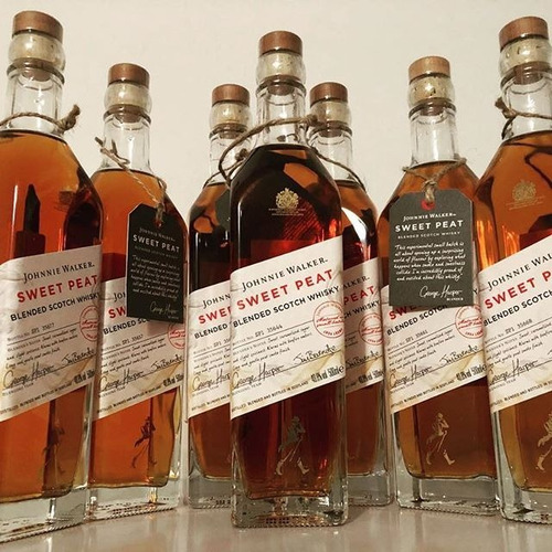 Imagen 7 de 10 de Whisky Johnnie Walker Sweet Peat 500ml Edicion Limitada