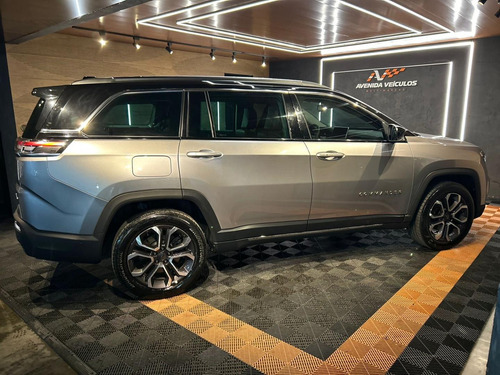Jeep Commander Limited T270 Turbo Flex