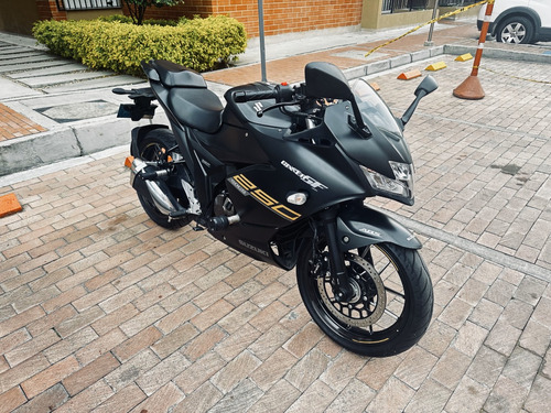 Suzuki Gixxer 250 Sf