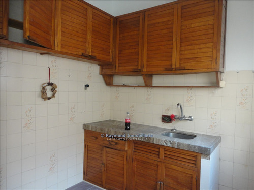 Apartamento En Venta. 2 Dormitorios Y Demás, 1º Por Esc.