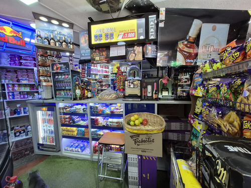Oportunidad Propiedad Comercial 4d/3b/3e,incluye Botillería