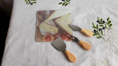 Tabla Para Picar Quesos Y Pasapalos Con Tres Utensilios