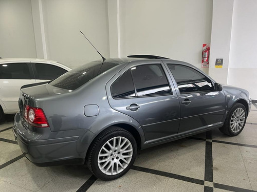 Volkswagen Bora 1.8 Highline T Tiptronic Cuero 1°dueño