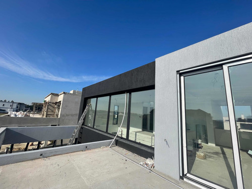 Imagen 6 de 11 de Venta- Casa A Estrenar Y En Construcción En El Rebenque !