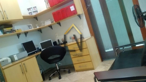 Imagem 8 de 15 de Excelente Imóvel Em Condomínio Fechado De Alto Padrão! - 173