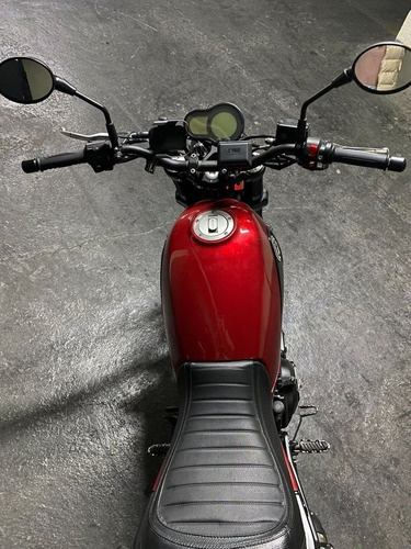Imagen 10 de 17 de Benelli Leoncino 500