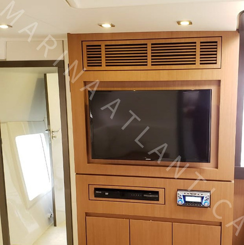 Imagem 12 de 15 de Lancha Phantom 400ht 02xvolvo D6 370hp - Marina Atlântica