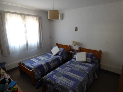 Imagen 14 de 22 de Casa En Venta Alto Alberdi 4 Dormitorios Apto Bancor