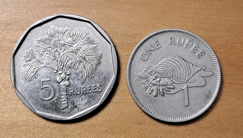 Seychelles X 2 Monedas 5 Rupees 1997 + 1 Rupee 1982. 