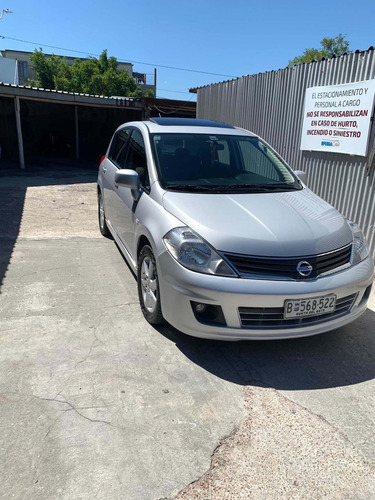 Nissan Tiida 1.8 Premium Mt 2011