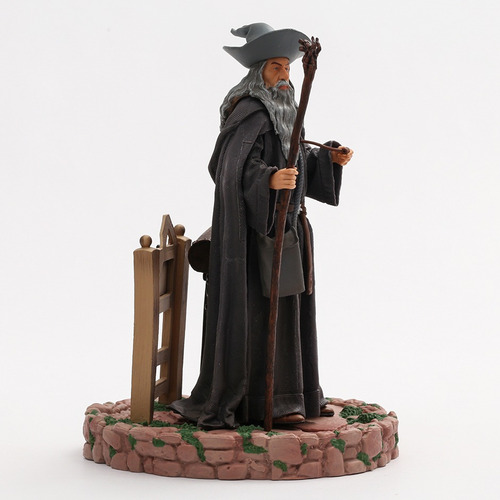 Figura Gandalf El Gris Señor De Los Anillos Estatua 20cm