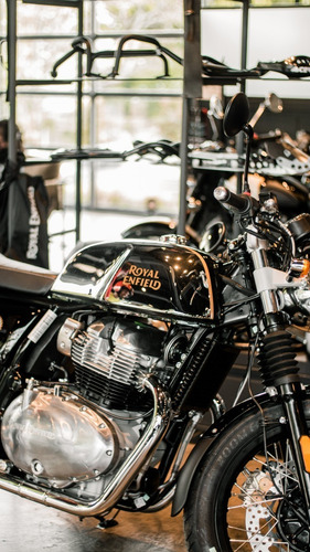 Imagen 3 de 23 de Royal Enfield Continental Gt Mr Clean Reserva Inmediata