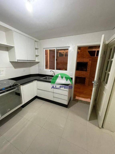 Imagem 8 de 30 de Triplex Mobiliado E Super Bem Localizado! - So1613