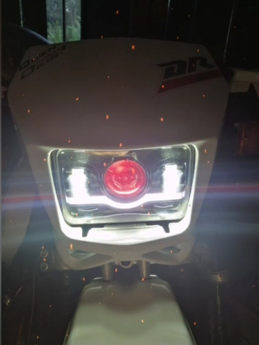 Faro Farola Led Ojo Rojo De Lujo Dr 650 + Kit Instalación