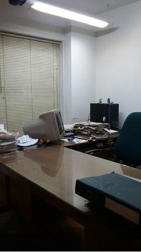 Imagen 9 de 16 de Local En Venta En Quilmes