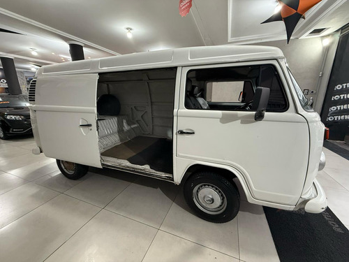 Volkswagen Kombi Kombi Furgão 1.4 (Flex)